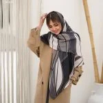 روسری طرحدار طوسی سفید