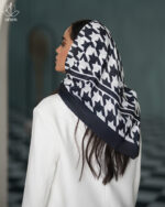 روسری جذاب تک