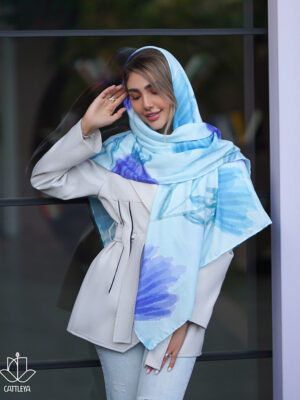 روسری طرح گل آبی