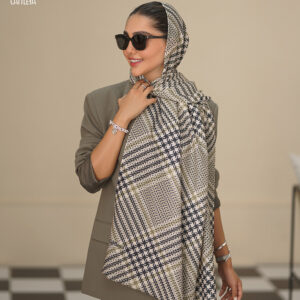 شال طرحدار کرم