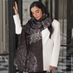 شال مشکی طرحدار