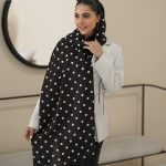 شال توپی سیاه و سفید