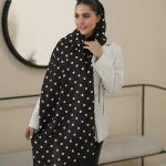 شال توپی سیاه و سفید