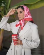بیب اسکارف قرمز
