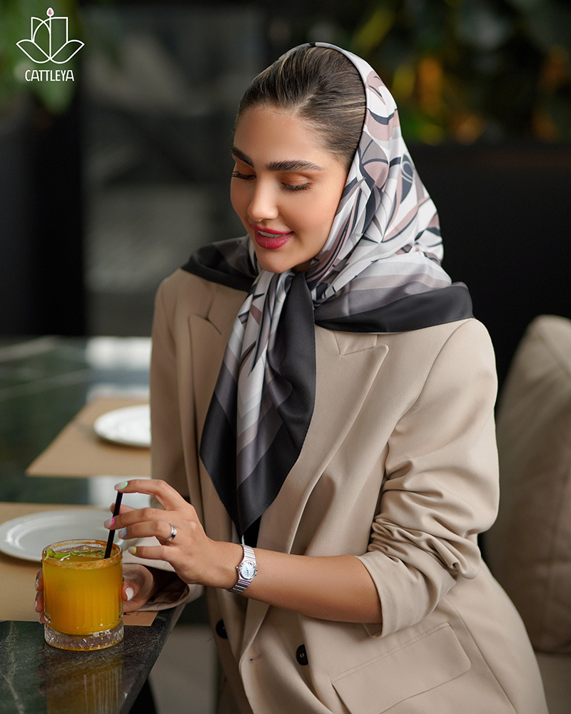 مدیوم اسکارف ابریشمی