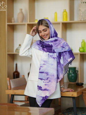 روسری بنفش