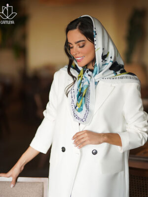 مدیوم زمینه سفید