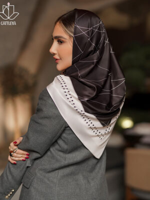 مدیوم اسکارف حاشیه دار