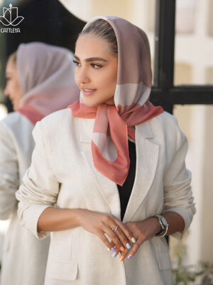 روسری رنگ روشن