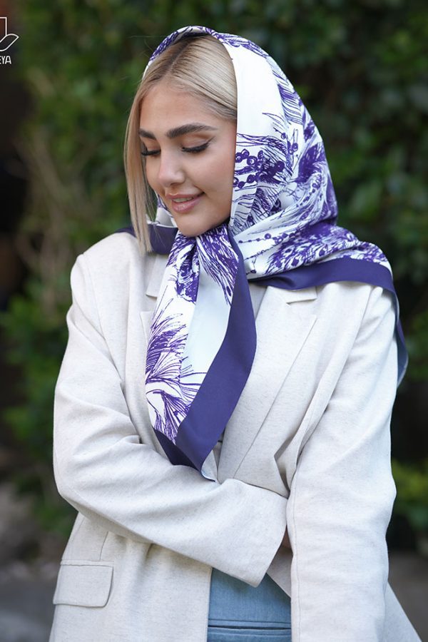 روسری سفید