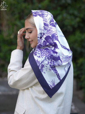 روسری بنفش