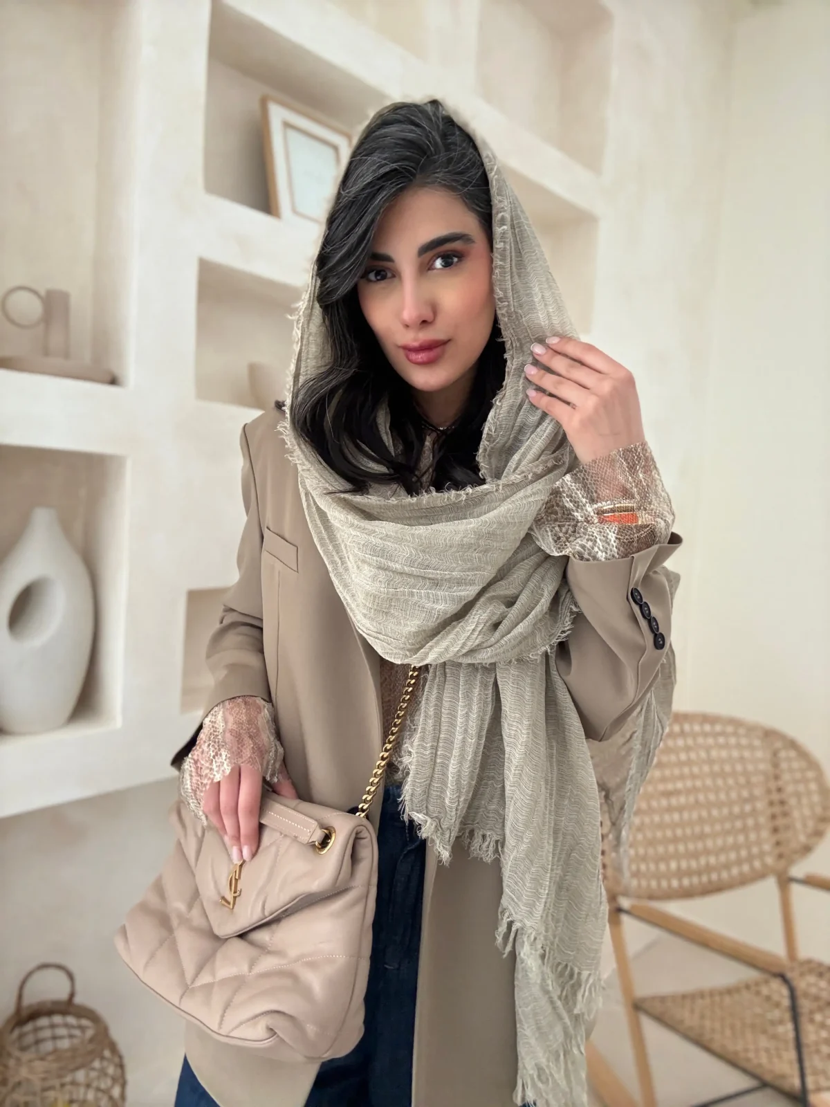 شال رنگ خاکی
