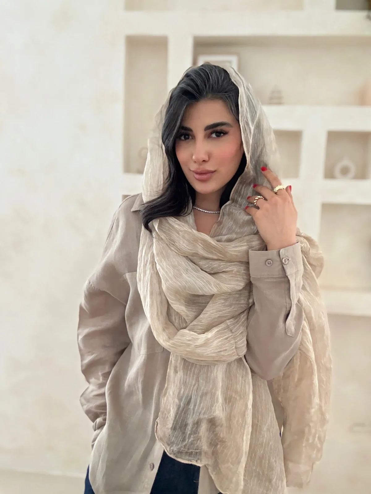 شال زیبا کرم