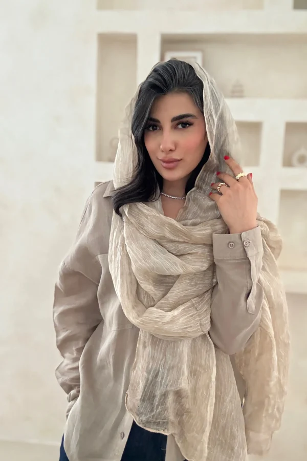 شال زیبا کرم