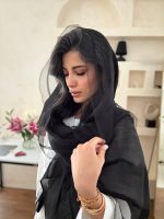 شال حریر دور شیشه ای کد 1000 - Image 4