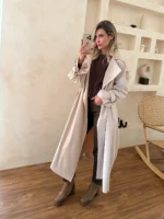 ترنچ کت اُور بلند استخوانی - Image 3