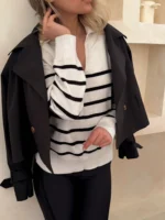 پلیور یقه هفت راه راه سفید مشکی