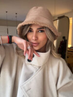 کلاه باکت دو رو رنگ کرم