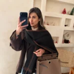 شال  دورنگ مشکی موکایی