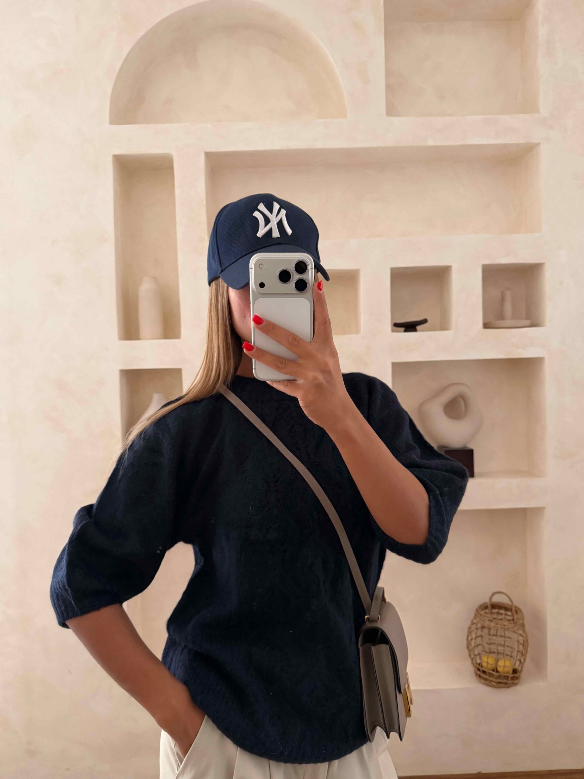 IMG_3493 پلیور مینیمال سرمه ای - Image 1