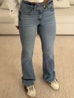 pullandbear-High-Waist Flare- jean-Ibiza - Image 3
