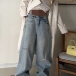 Amisu Distressed Curved-Seam Wide Leg Jean