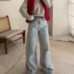 Amisu Distressed Curved-Seam Wide Leg Jean